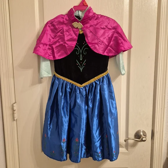 Disney Anna Size S (4 To 6 Year Old) Girls' Costume with Cape And Wig Set - Picture 2 of 11